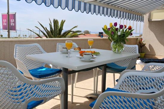 Кресло пластиковое Air XL  белое