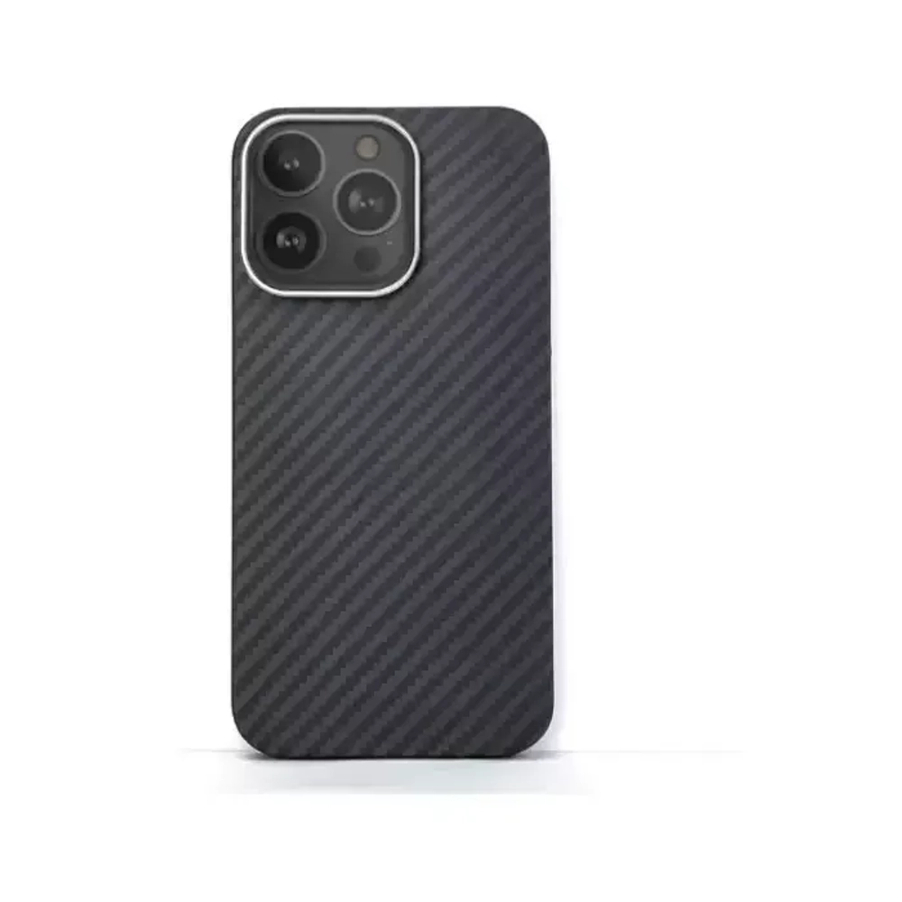 Чехол-накладка Kzdoo Keivlar Case для iPhone 15 карбоновый (черно-серый в полоску)