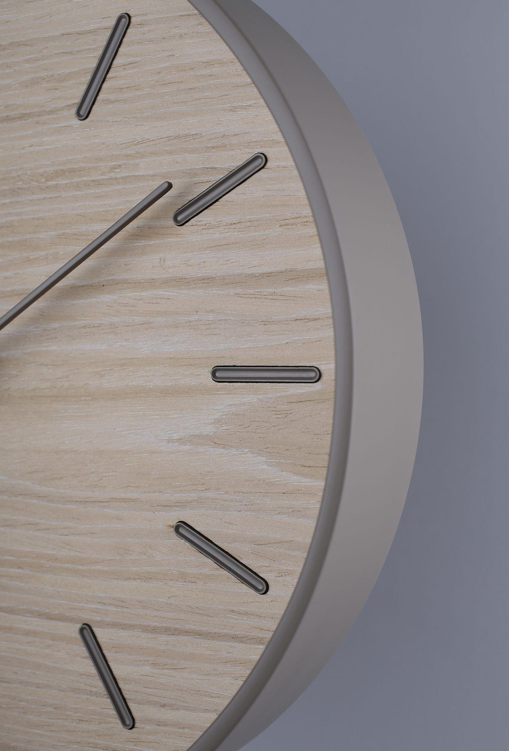 Часы настенные Tomas Stern 7302