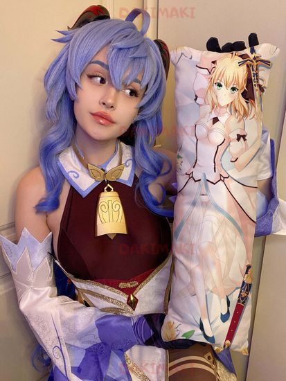 Мини дакимакура Сейбер из Судьба Вселенная арт. M0470, 60х20 см