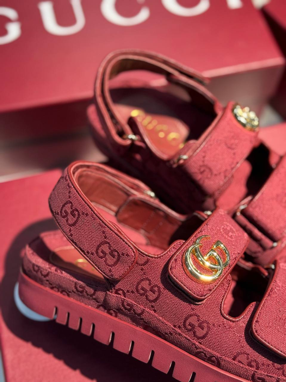 Сандалии Gucci