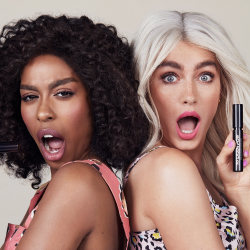Makeup Revolution 5D Lash Pow - утолщающая и удлиняющая тушь для создания эффекта накладных ресниц, 12,2 ml