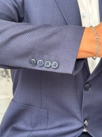 Пиджак мужской классический приталенный