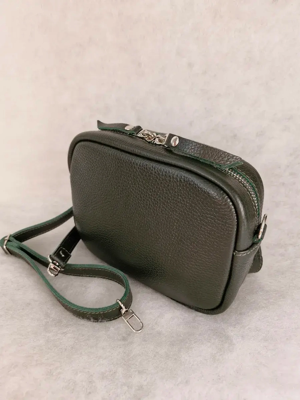 Сумка из натуральной кожи через плечо