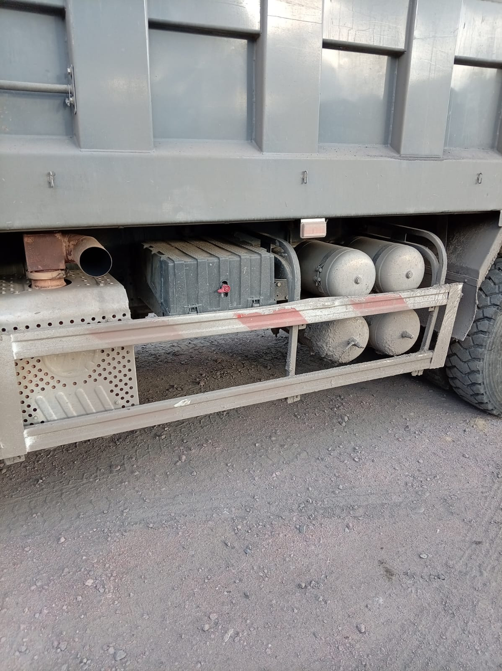 Shacman (Shaanxi) SX* 8x4 Самосвал SX33186V366 (Дизельный, 11,6 л, 423 л.с., МТ)