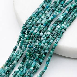 Хризоколла бусины, куб, размер около 1,8-2,1 мм, цена за нить 38 см