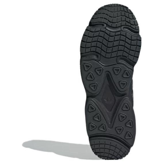 Кроссовки adidas originals Ozmillen - современная коллекция нижнего белья от Черного Юнисекса