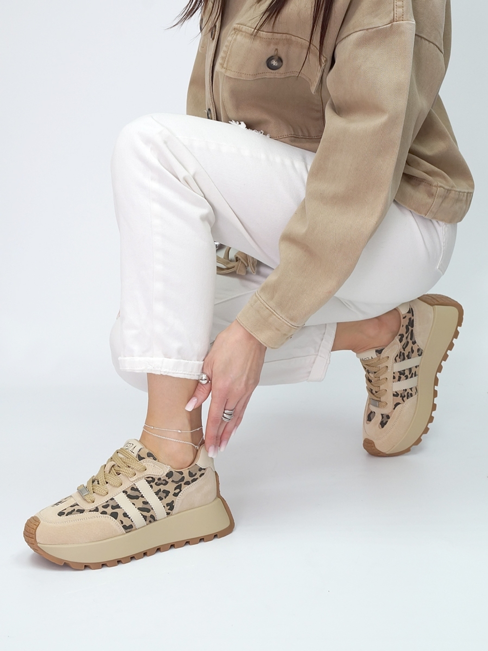 Кроссовки женские демисезонные