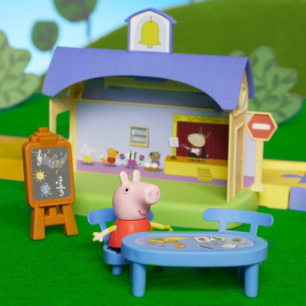Hasbro Peppa Pig - Удивительное путешествие свинки Пеппы + автомобиль F4822