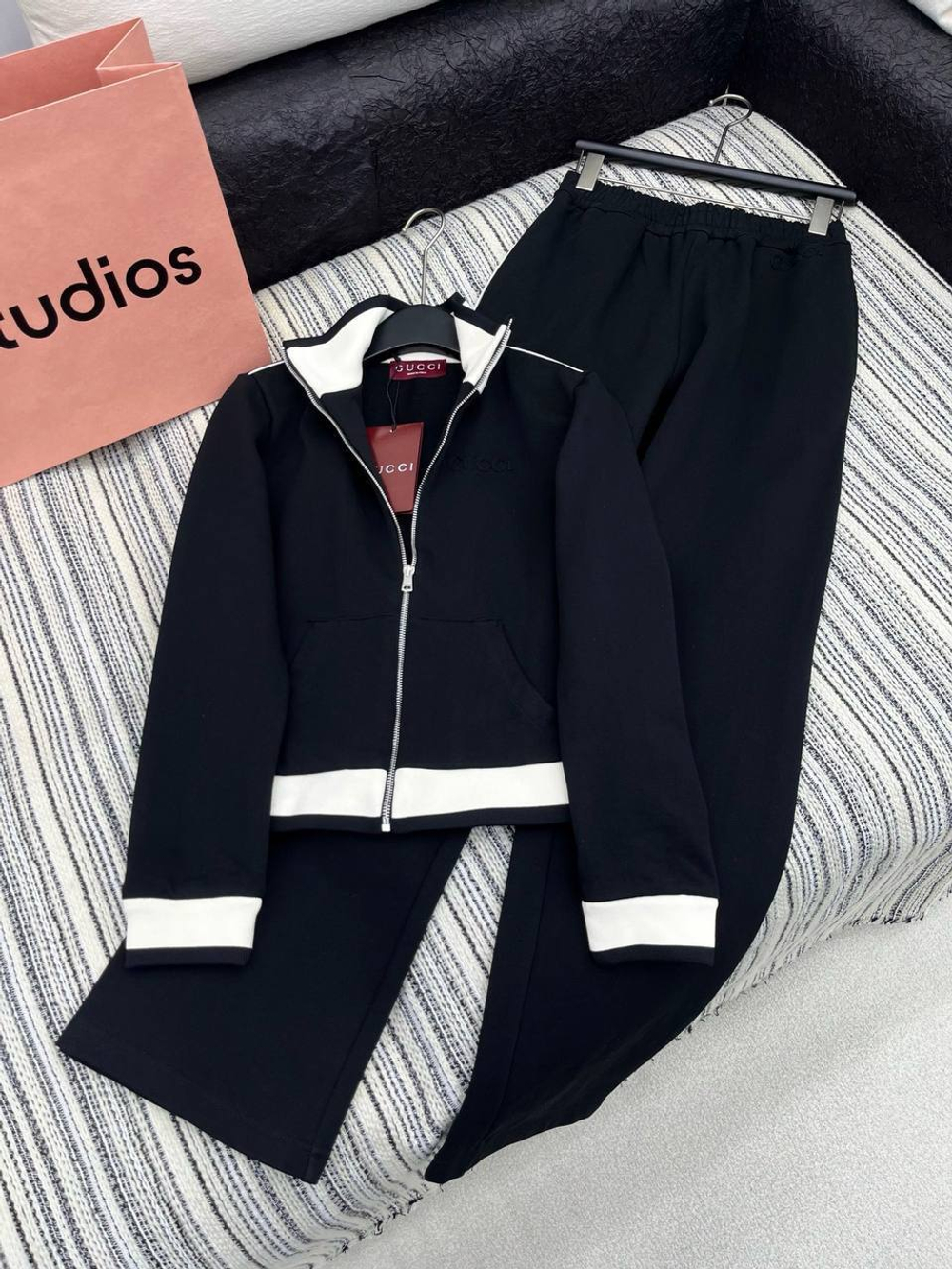 Костюм Gucci
