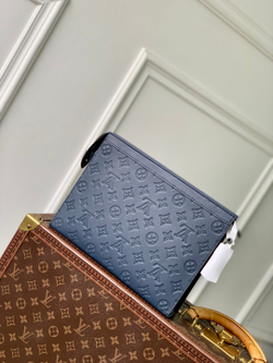 Louis Vuitton Pochette Voyage MM