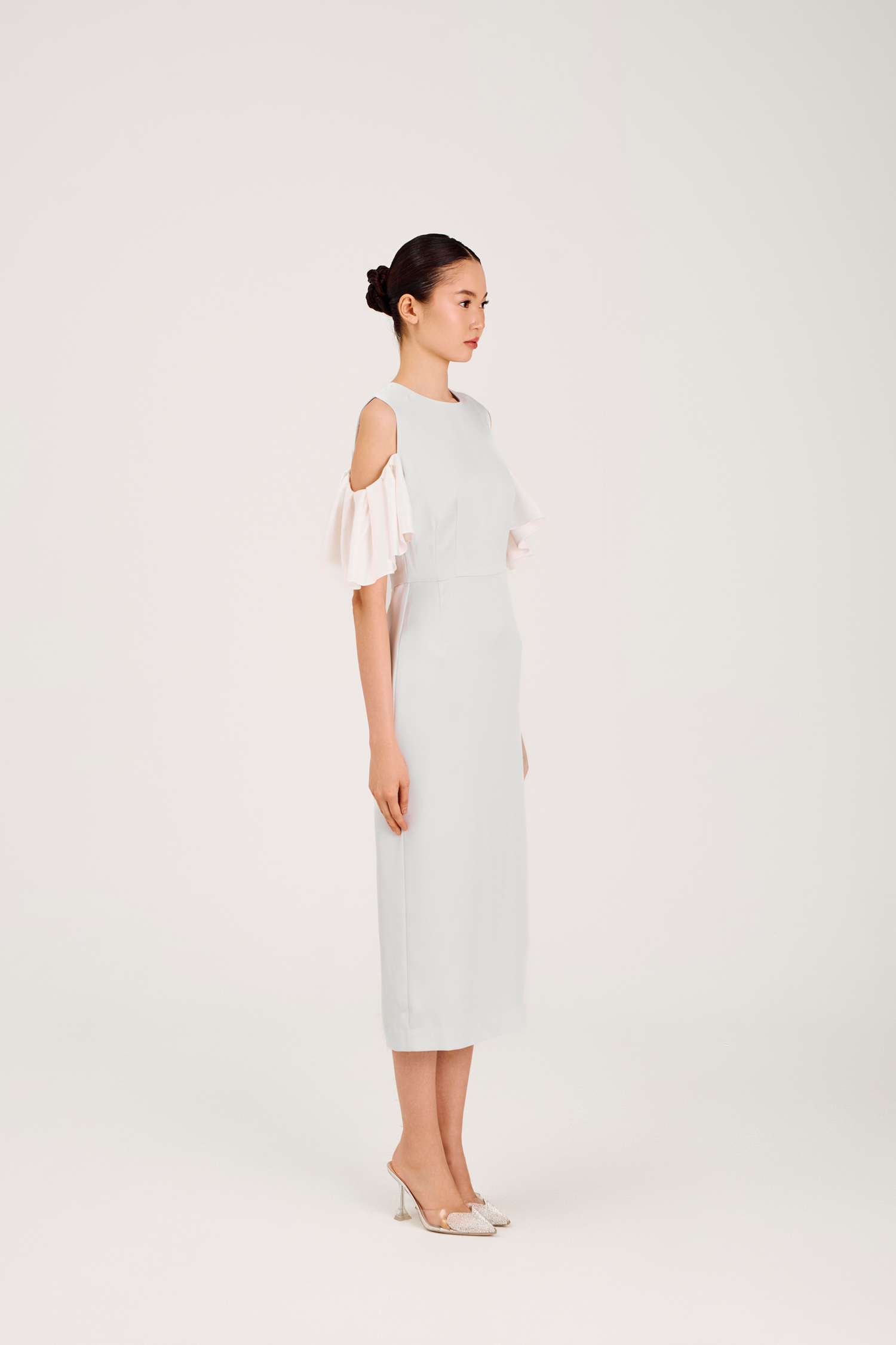 Платье Mina голубое (c воланами на рукавах)