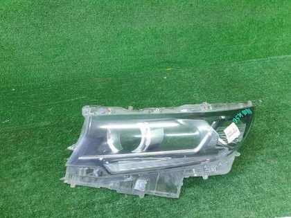 Стекло фары левое Toyota Land Cruiser Prado 150 (2017-н.в.)