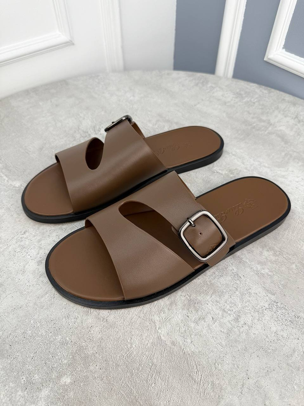 Шлепанцы Loro Piana