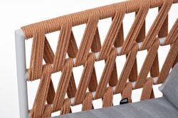 "Диего" кресло плетеное из роупа, каркас алюминий светло-серый (RAL7035) муар, роуп оранжевый меланж круглый, ткань светло-серая