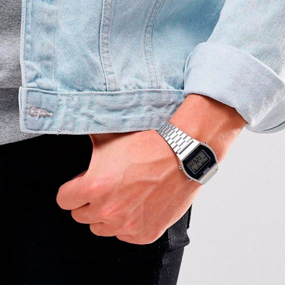 Наручные часы Casio B640WD-1A