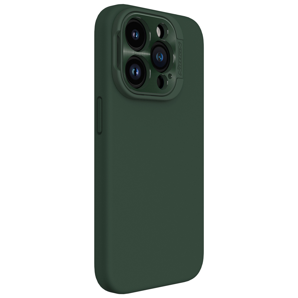 Чехол зеленого цвета от Nillkin с металлической откидной крышкой камеры для смартфона iPhone 15 Pro, серия LensWing Magnetic Case (поддержка беспроводной зарядки)