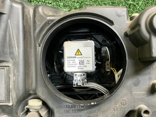 Фара левая Range Rover Vogue 4 (2012-2017) ксенон