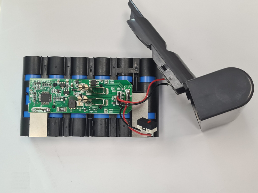 Ремонт аккумулятора Dyson V6