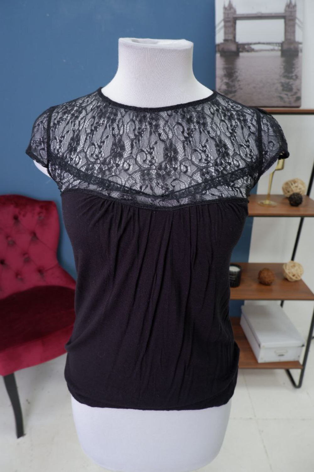 Блузка черная открытая 42 размер