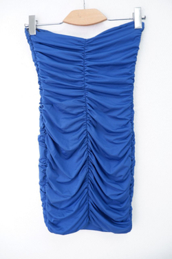 Платье оригинальное 40 размер