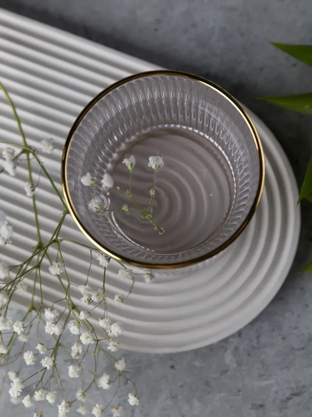 Набор стаканов 6шт с глубокими ребрами и золотой каймой