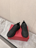 Кроссовки Valentino