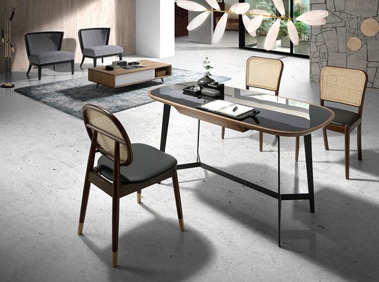 Письменный стол MQ2002DK /3137 орех и черное стекло Испания 