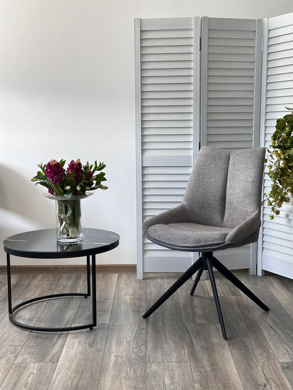 Стул М-City DISAUR Оскар (Oskar) поворотный на 360 градусов, Серый, темно-серый, Черный каркас