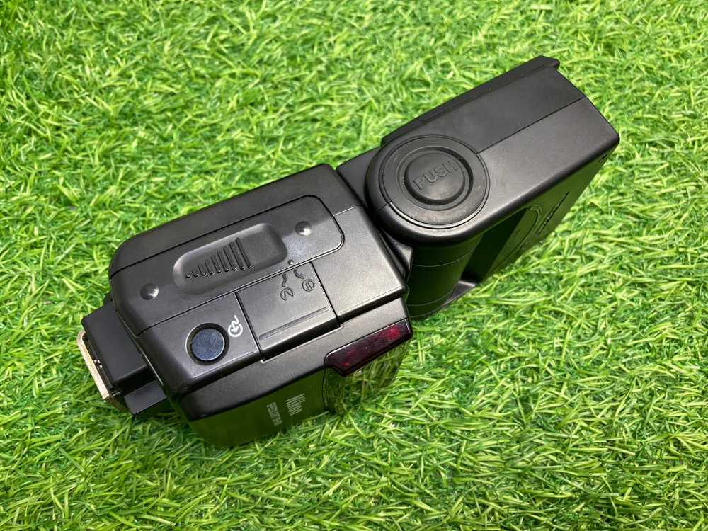 Nikon Speedlight SB-600