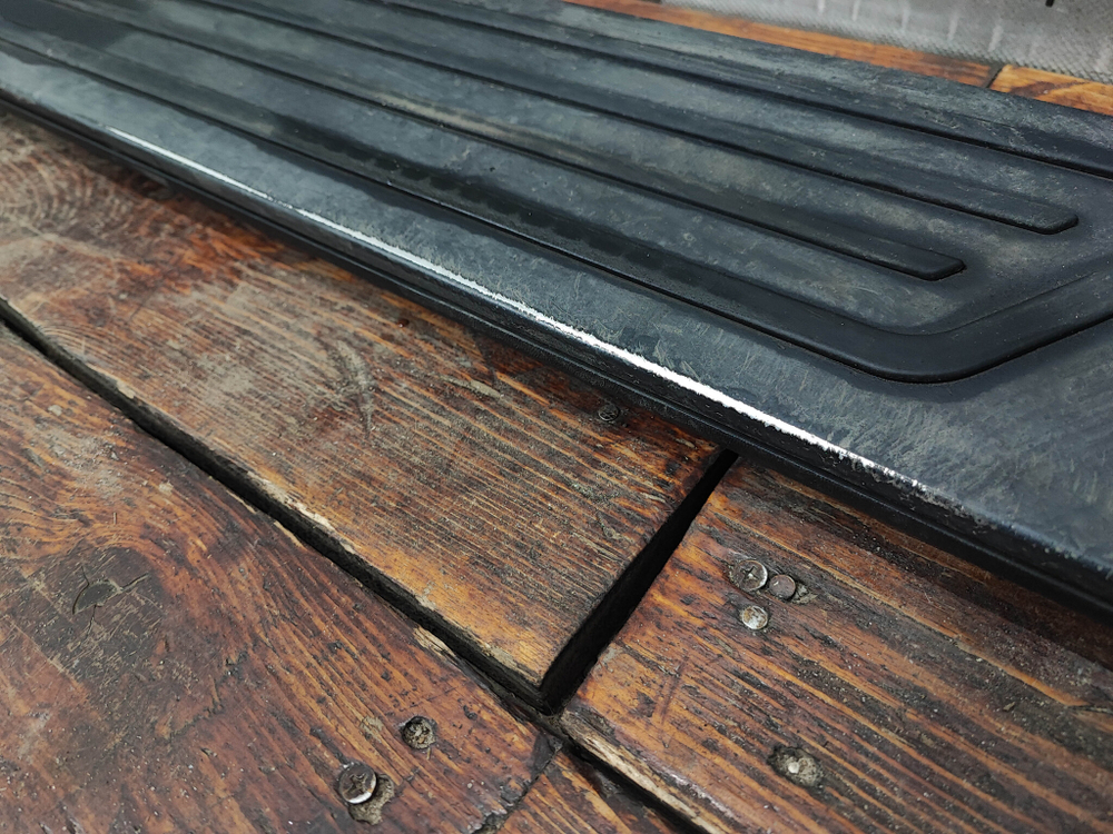 Подножка боковая левая Tank 500 21-нв Б/У Оригинал 5150710XKV3AB