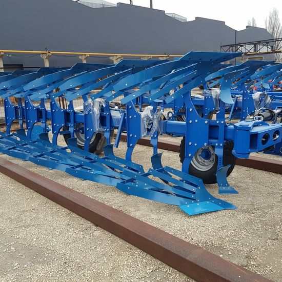 Плуг оборотный ППО-9 (8+1) с предплужниками