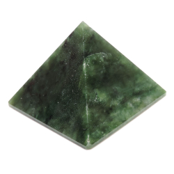 Пирамида 55мм нефрит 124.8
