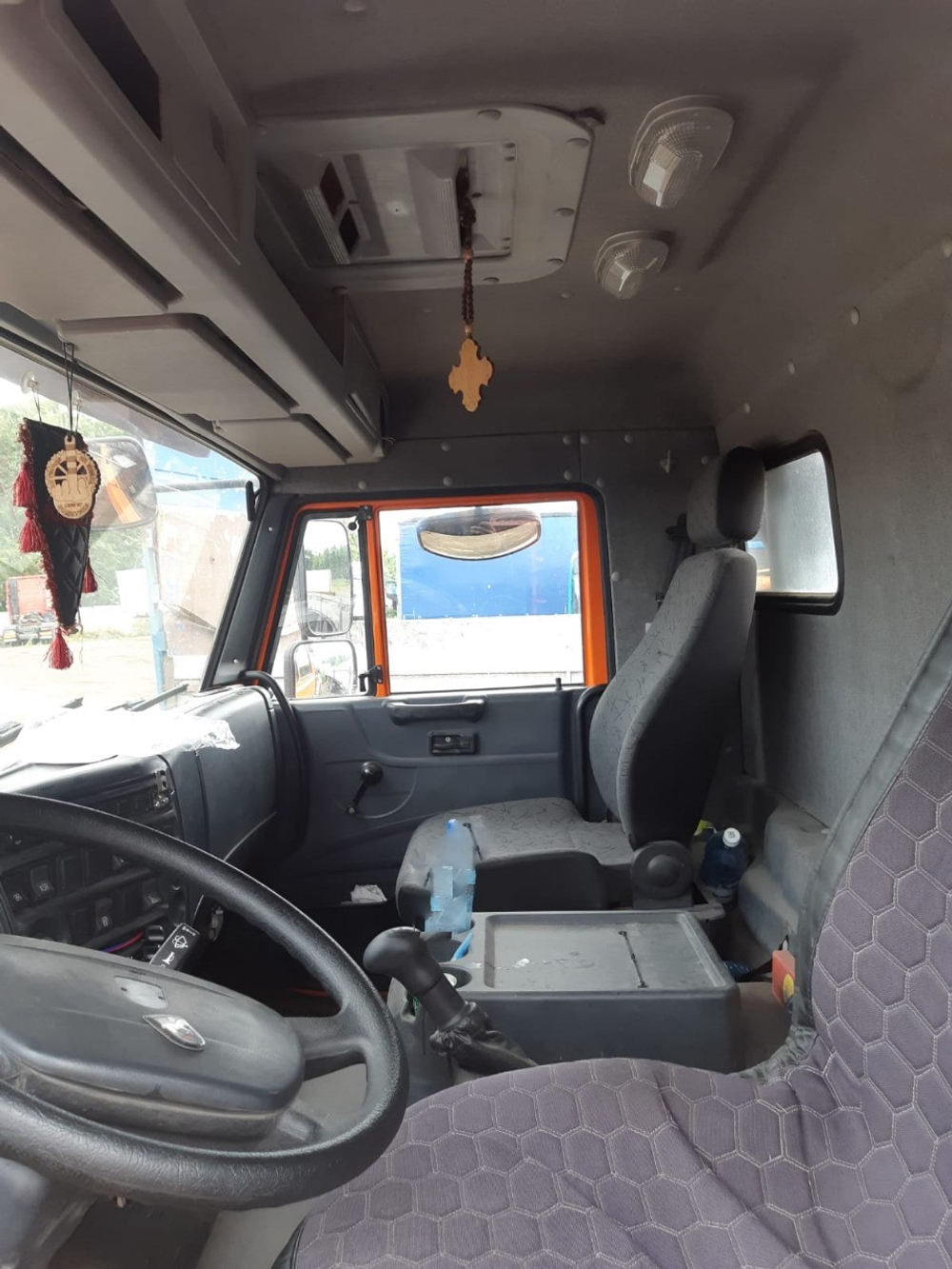 Туймазинский завод автобетоновозов 5814* на шасси КамАЗ 6540 8x4 Автобетоносмеситель 5814Y9 (Дизельн