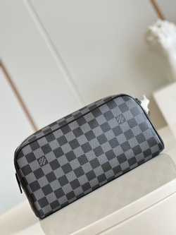 Louis Vuitton Dopp Kit Toilet Pouch
