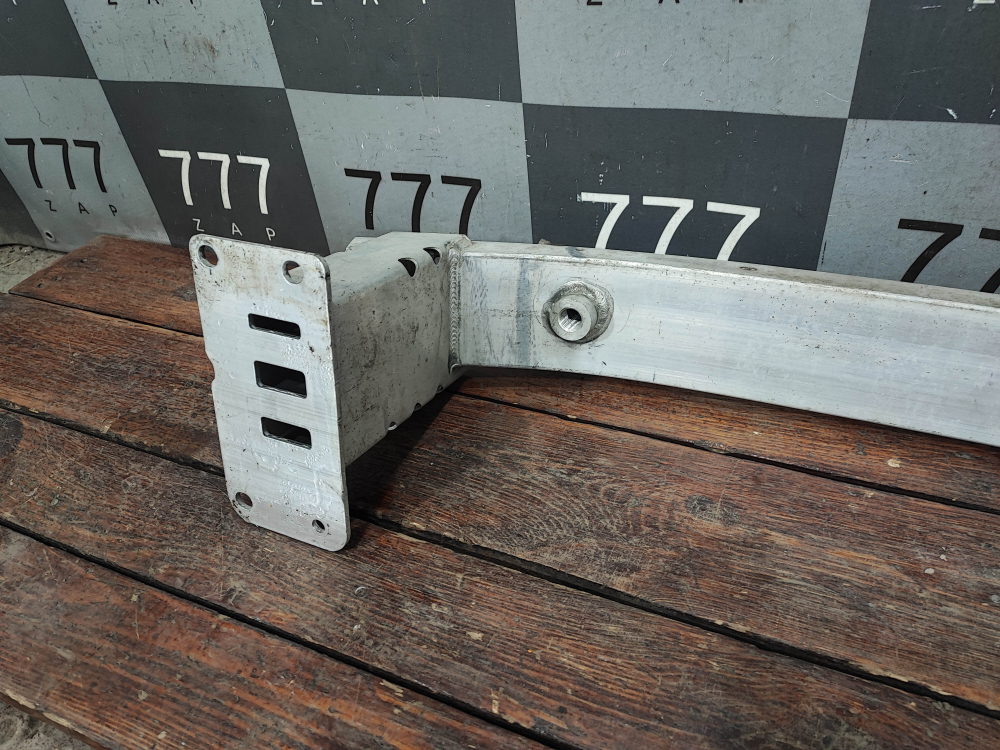 Усилитель переднего бампера Omoda C5 22-нв Б/У Оригинал 501004537AA