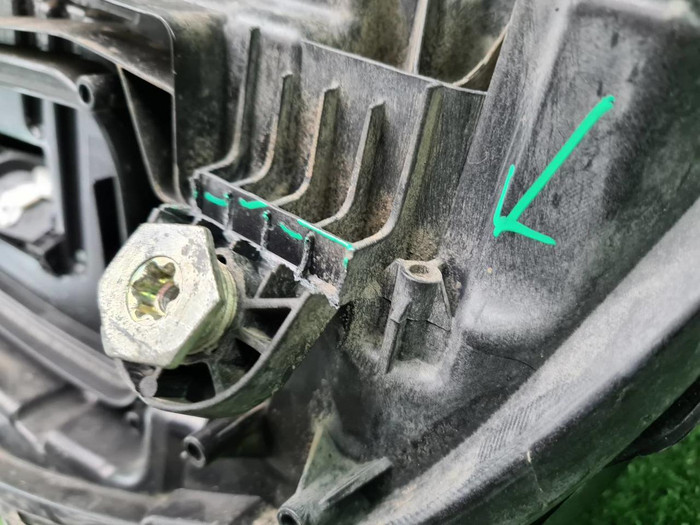 Фара правая Mercedes E W213 (2020-2023) LED