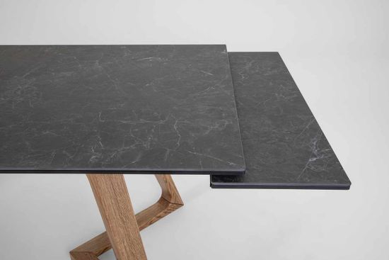 Стол Стелс (дуб/нога светлый дуб с черной патиной/столешница керамика черный мрамор)