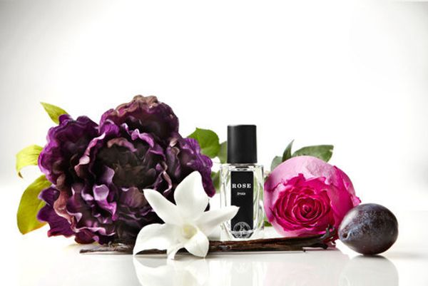 Etre Au Parfum Rose Trois