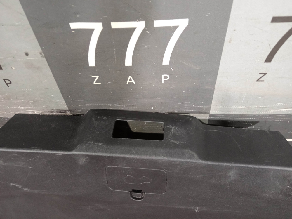 Обшивка крышки багажника Exeed Exlantix ET 24-нв Б/У Оригинал 403006273AAABK