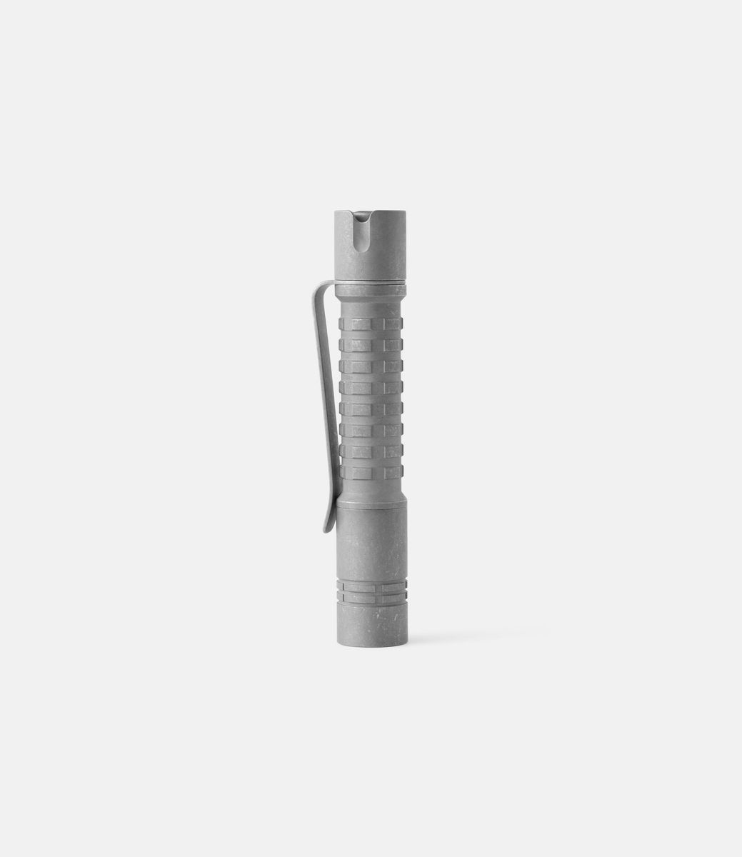 Rey Light Pinapple Mini Titanium Stonewashed — фонарик из титана