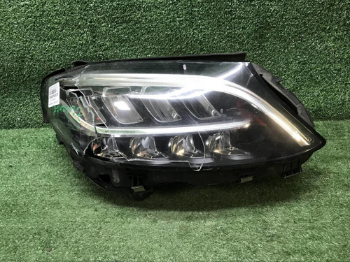 Фара правая Mercedes C w205 (2018-2023) LED