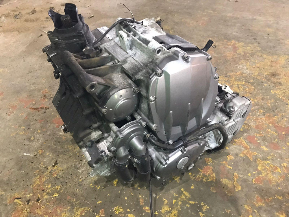 Двигатель Yamaha FJR1300 P504E-007737 RP04 2001