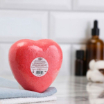 Бомбочка для ванны Сердце с блестками - 180 гр.