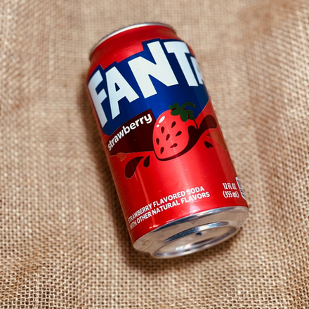 Напиток газированный «Fanta» клубника 350 мл