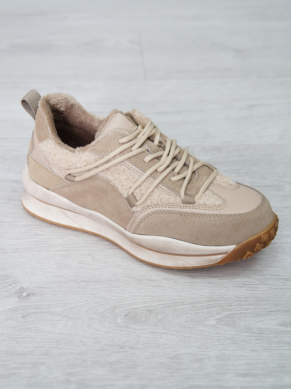 Кроссовки женские демисезонные