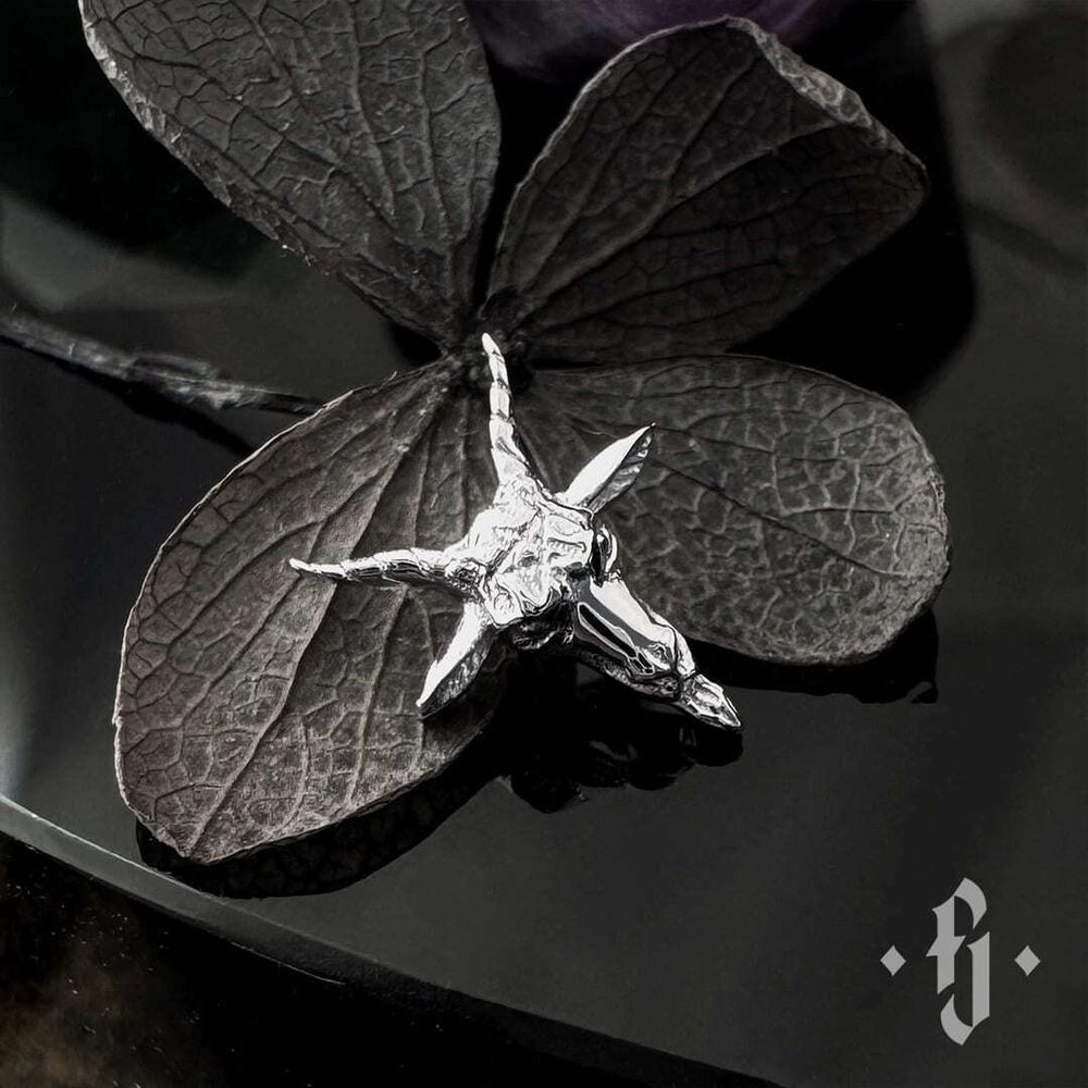 Накрутка &quot;Baphomet&quot; - Белое золото