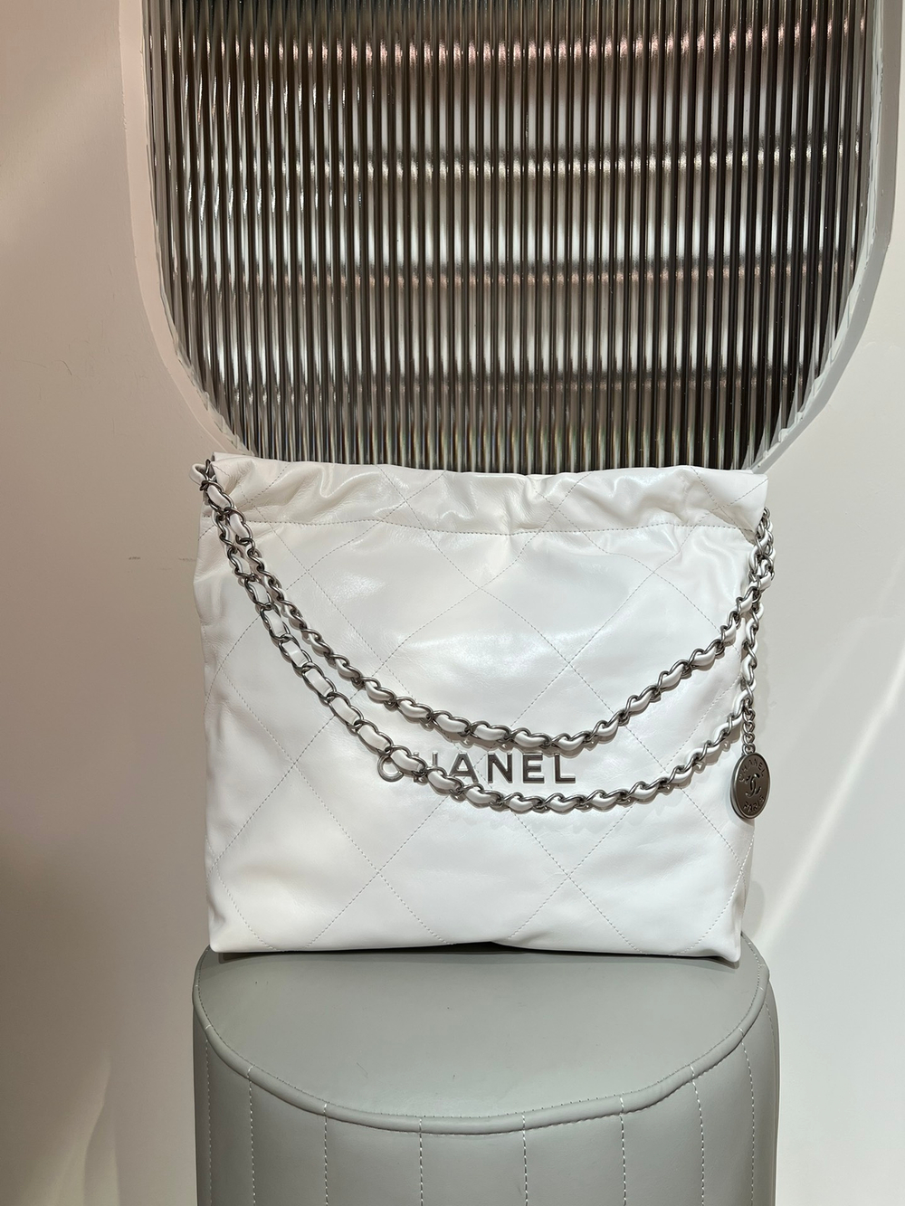 Chanel 22 Small Handbag