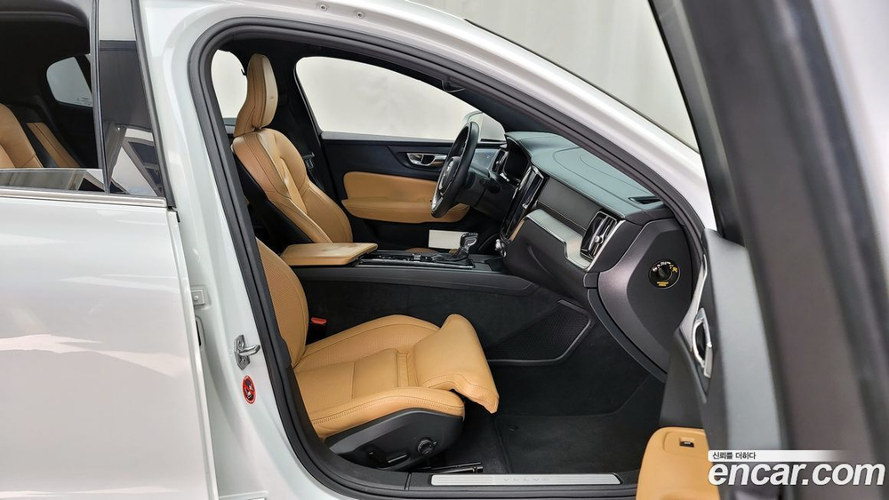Volvo S60 3 Generation T5 Inscription (10.2019)
