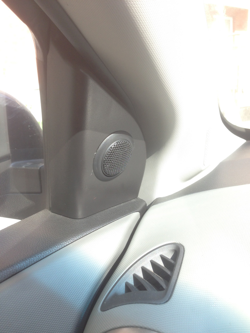 Автоколонки SWAT SP-B6.2 16см. двухкомпонентная